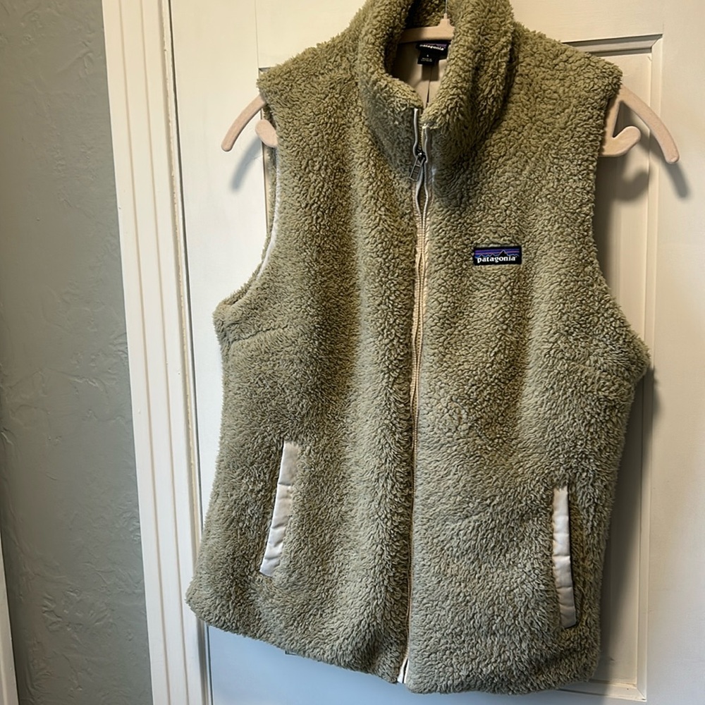 Patagonia vest Size L women’s